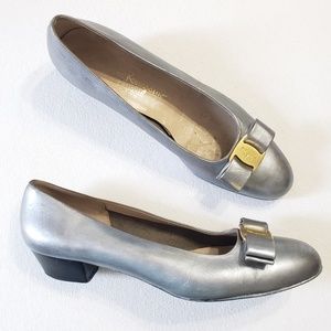 Ferragamo metallic silver leather vara bow pumps